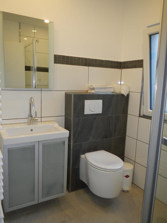 Tolles Komfortables Appartement Zaubersee Bergisch Gladbach Exterior photo